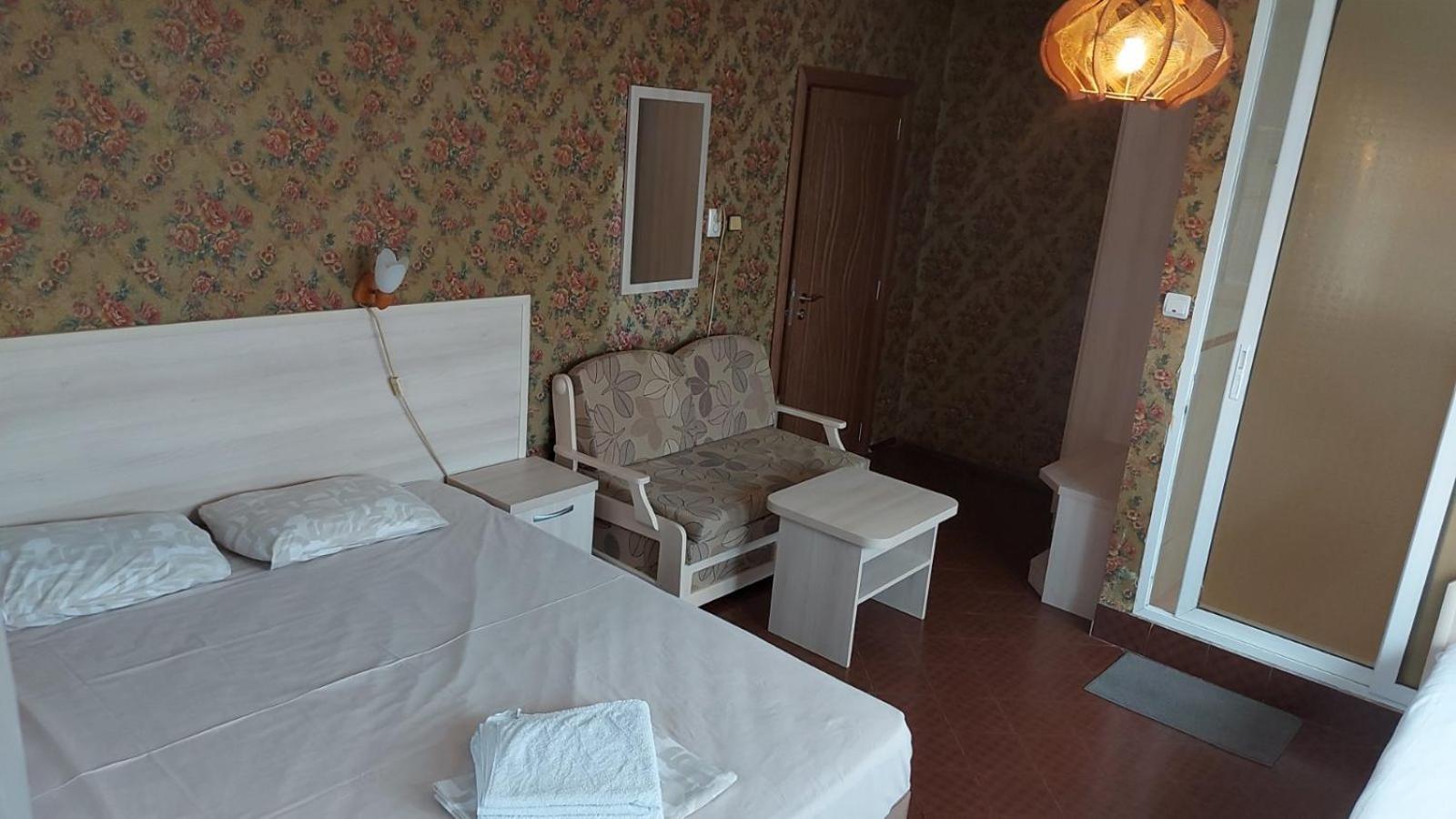 Family Hotel Emaly 1 Bankja Eksteriør bilde